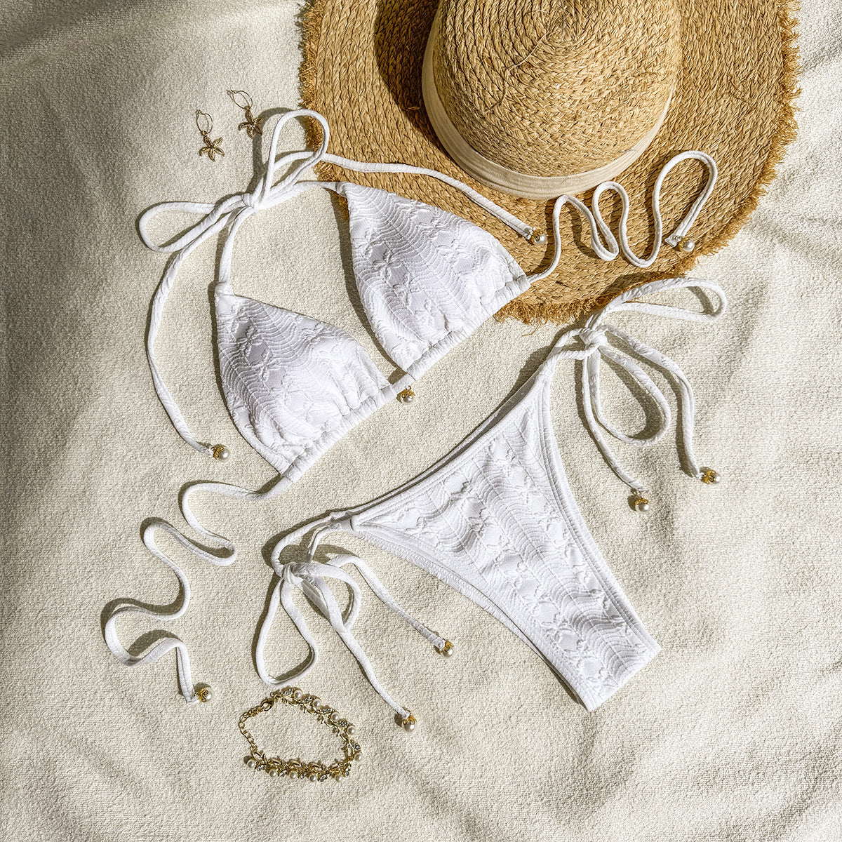 Amalfi Coast Vibe: Sweet Garment Hanging Bikini