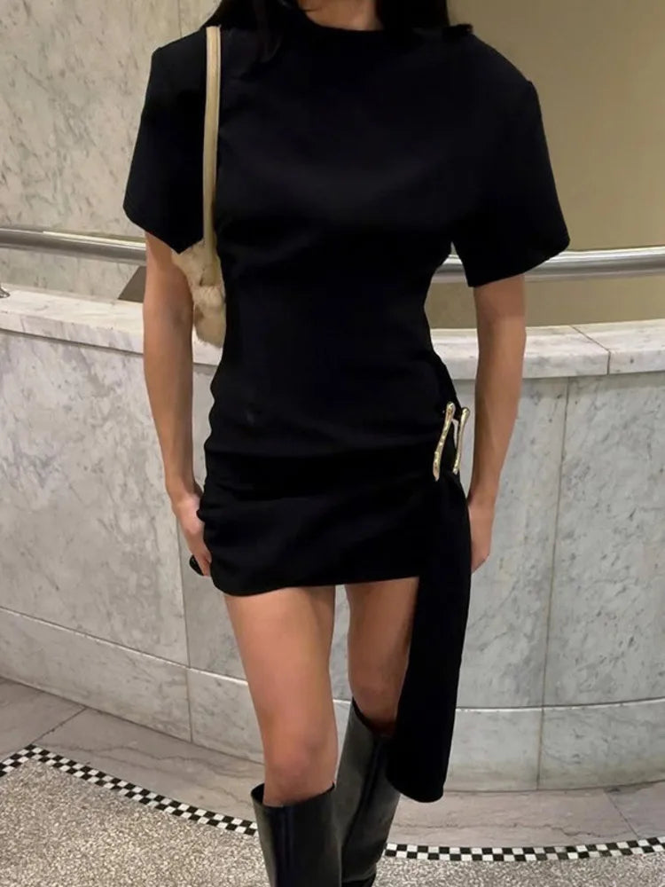 Black Bodycon Mini Dress – Short Sleeve Draped Design with Metal Buckle, High Waist O-Neck Clubwear for Women 2025