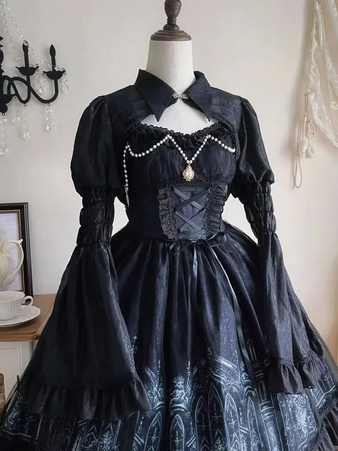 Gothic Style Long Dress For Evening Outfits Featuring Shawl And Victorian Details