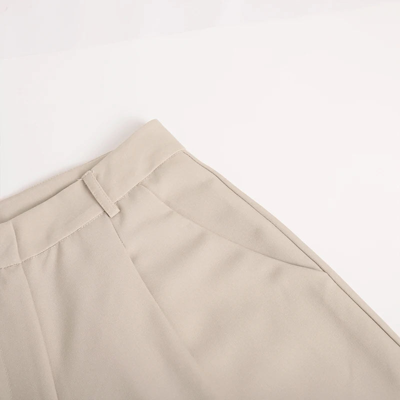 Fall 2025 Elegantcore High Waisted Black Straight Trousers with Tailored Wide Leg Silhouette for Chic Office to Evening Transitions