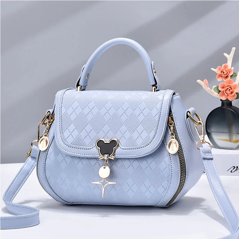 Chic Shoulder Bag In Genuine Leather For Outfits Fashion And Soft Girl Vibes