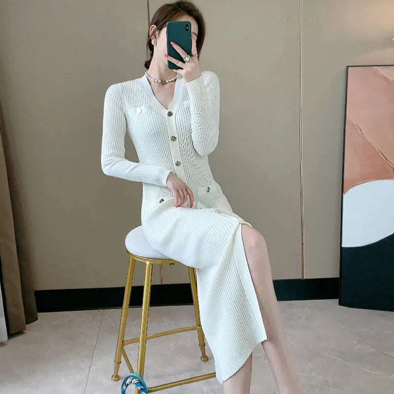 Winter Outfit Idea With Knitted Midi Dress And Slim Fit V Neck Style