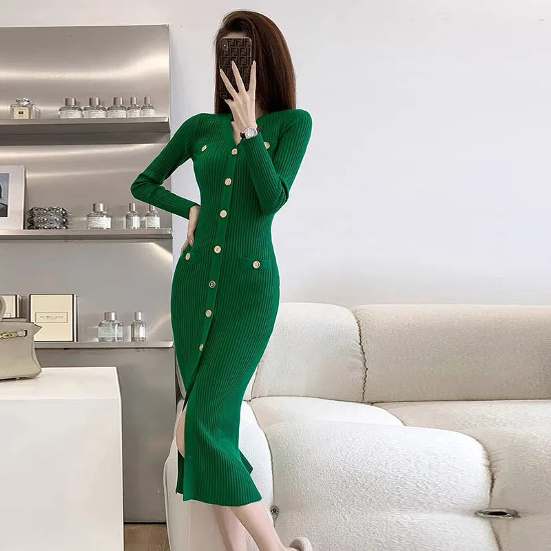 Winter Outfit Idea With Knitted Midi Dress And Slim Fit V Neck Style