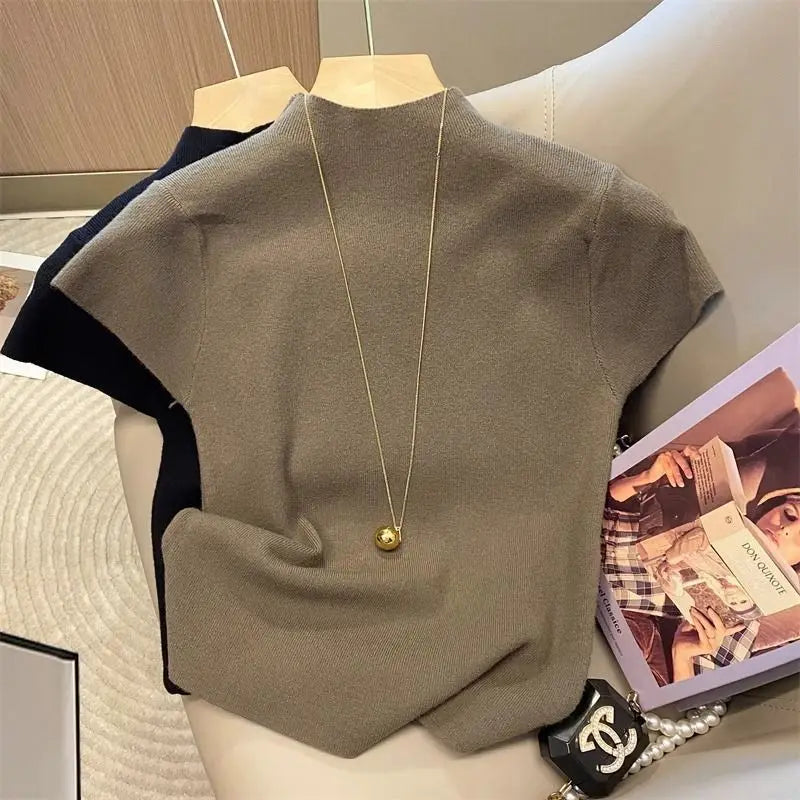Fall Outfit Inspiration Slim Knitted Turtleneck Sweater With Short Sleeves