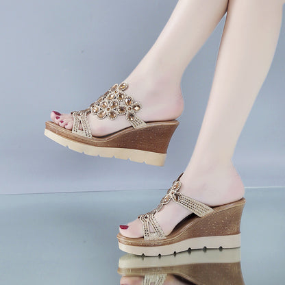 Artisanal Wedge: Shimmering Glitter Wedge Sandals