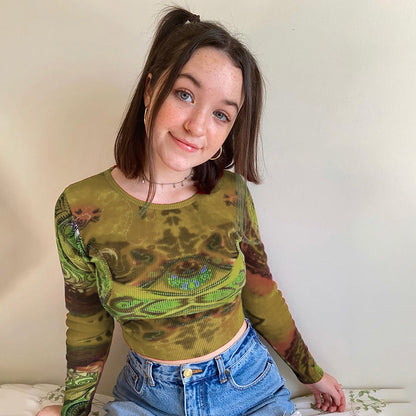 Oversized Street: Hip-Hop Graphic Tee