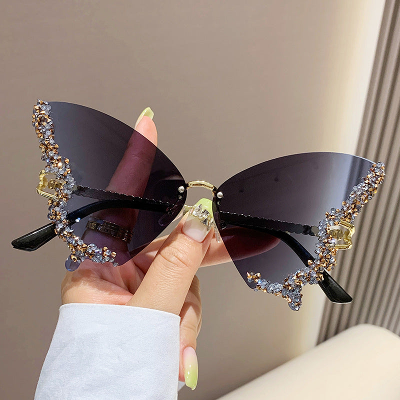 Retro It-Girl: Chic Vintage Cat Eye Eyewear