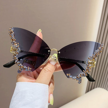 Retro It-Girl: Chic Vintage Cat Eye Eyewear