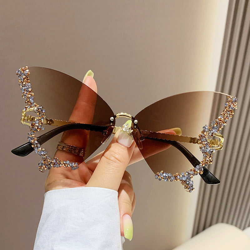 Retro It-Girl: Chic Vintage Cat Eye Eyewear
