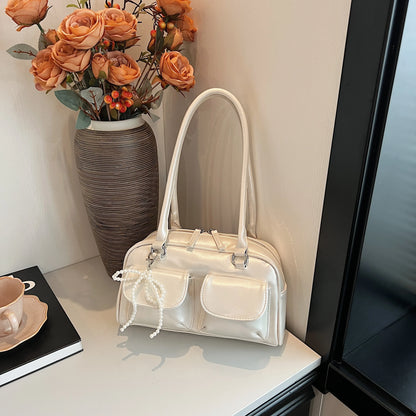 Versatile Underarm Bag With Minimalist Elegance And Effortless Everyday Vibes