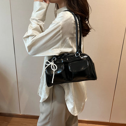 Versatile Underarm Bag With Minimalist Elegance And Effortless Everyday Vibes