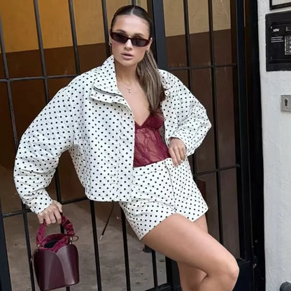 Trendy Crop Bomber Jacket Outfit Ideas For Autumn Oversized Outerwear Style