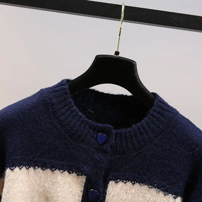 Boho-Chic Multicolor Knit Cardigan with Dramatic Lantern Sleeves for Fall