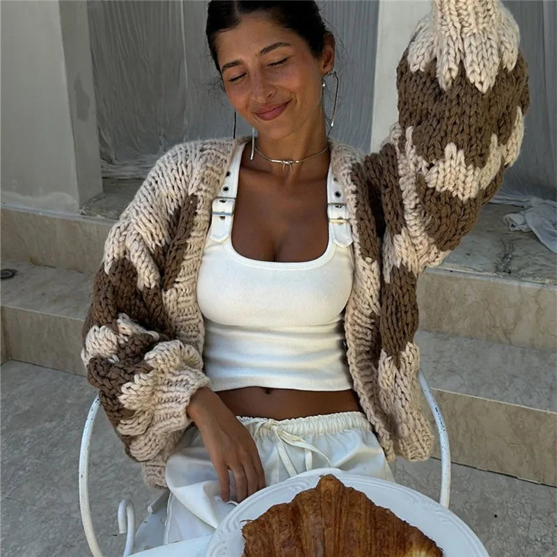 2025 Fall Casual Outfit Ideas Chunky Knit Cardigan With Colorful Y2K Streetwear Style
