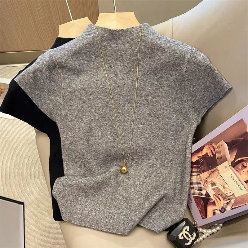 Fall Outfit Inspiration Slim Knitted Turtleneck Sweater With Short Sleeves