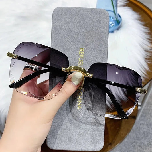 Elegant Rimless Gradient Sunglasses for Women UV400