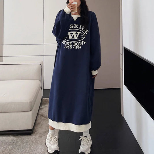 Fall Outfit Idea With Fleece Long Dress And Casual Print For Cozy Looks
