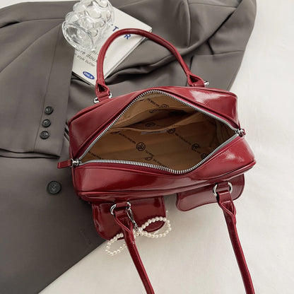 Versatile Underarm Bag With Minimalist Elegance And Effortless Everyday Vibes