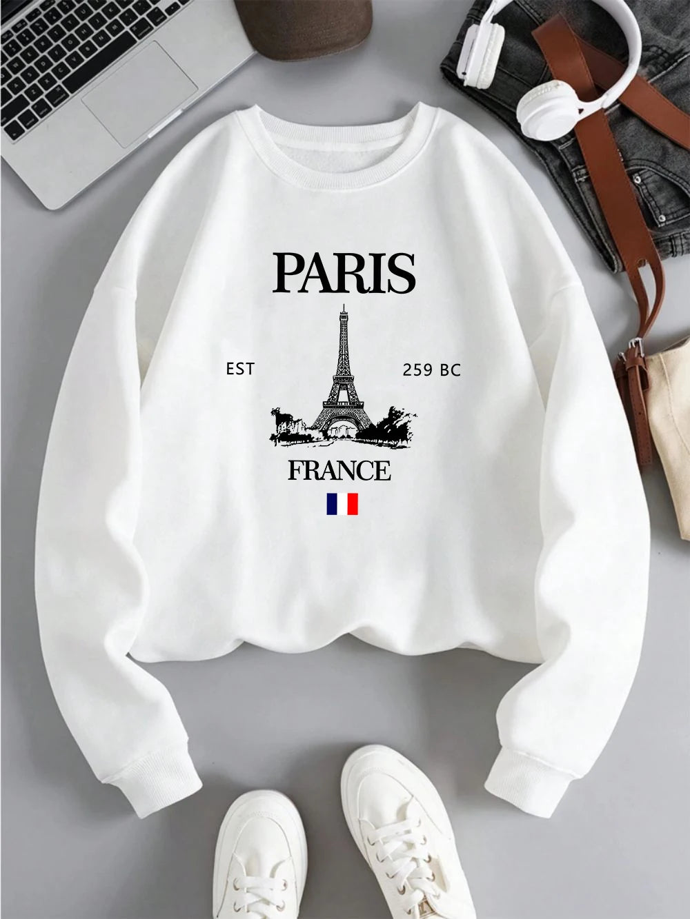 Fall Outfit Sweatshirt For Women With Paris Eiffel Tower Graphic Design