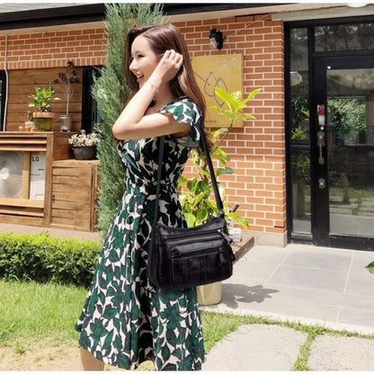 Lightweight Multi-Pocket Shoulder Bag With Clean Girl Vibes For Elegant Everyday Style