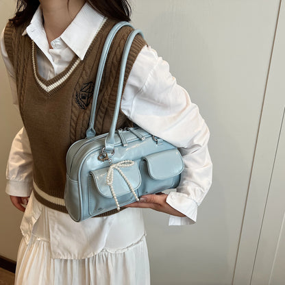 Versatile Underarm Bag With Minimalist Elegance And Effortless Everyday Vibes