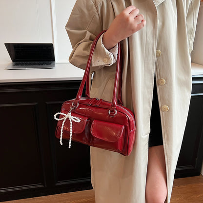 Versatile Underarm Bag With Minimalist Elegance And Effortless Everyday Vibes