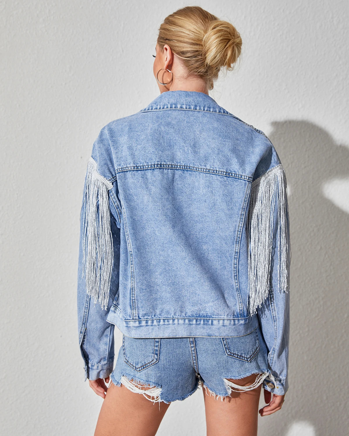 Women's Oversized Boyfriend Denim Jacket – Distressed Long Sleeve Fringe Coat, Vintage Cropped Jean Jacket for Layering, 90s Grunge Aesthetic, Plus Size Friendly