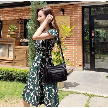 Lightweight Multi-Pocket Shoulder Bag With Clean Girl Vibes For Elegant Everyday Style