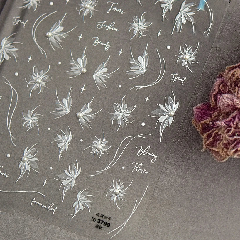 Autumn Nail Art Stickers With White Flowers And Gradient Shine For Fall Nail Ideas