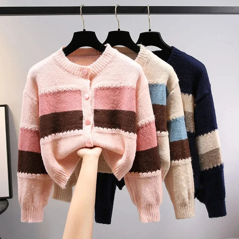Boho-Chic Multicolor Knit Cardigan with Dramatic Lantern Sleeves for Fall