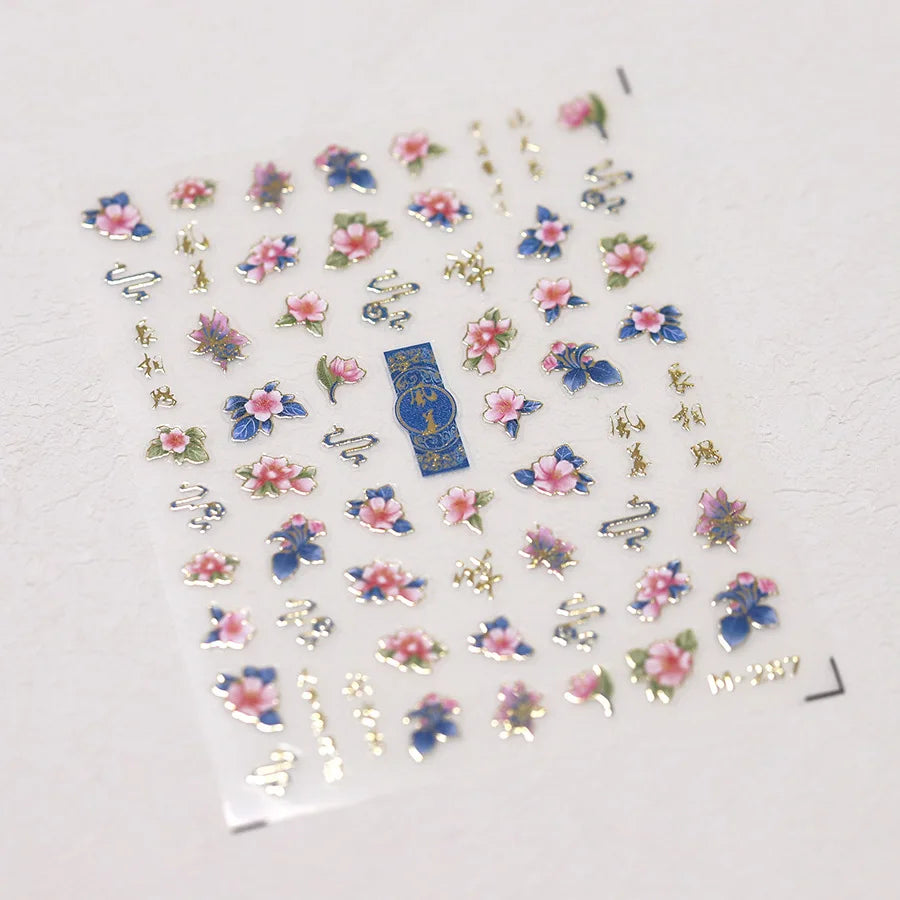 Autumn Nail Art Stickers With White Flowers And Gradient Shine For Fall Nail Ideas