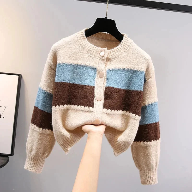 Boho-Chic Multicolor Knit Cardigan with Dramatic Lantern Sleeves for Fall