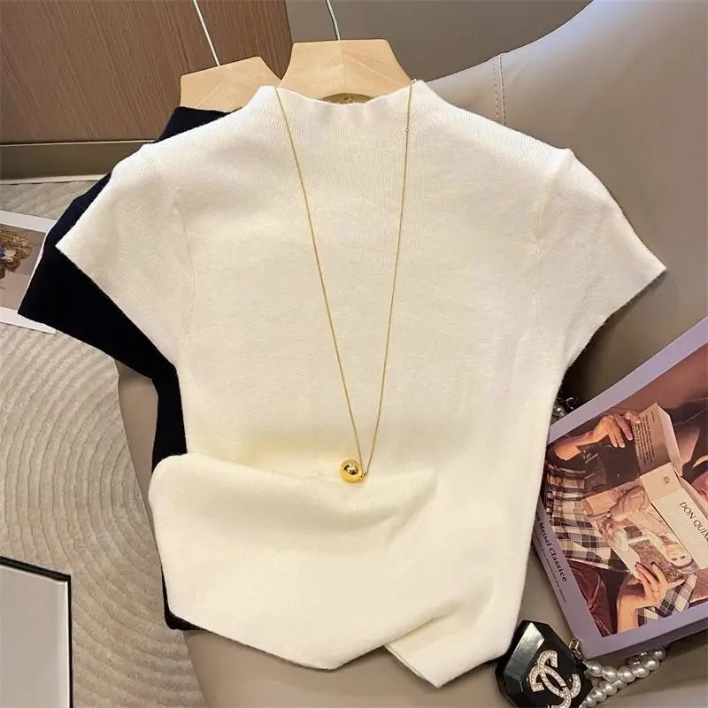 Fall Outfit Inspiration Slim Knitted Turtleneck Sweater With Short Sleeves