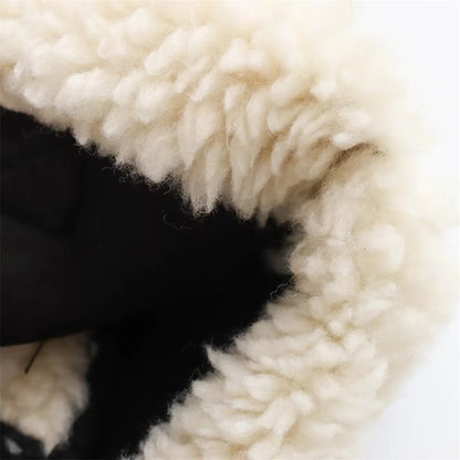 Fall Jacket Outfit Idea Featuring Fur Details And European Vibes