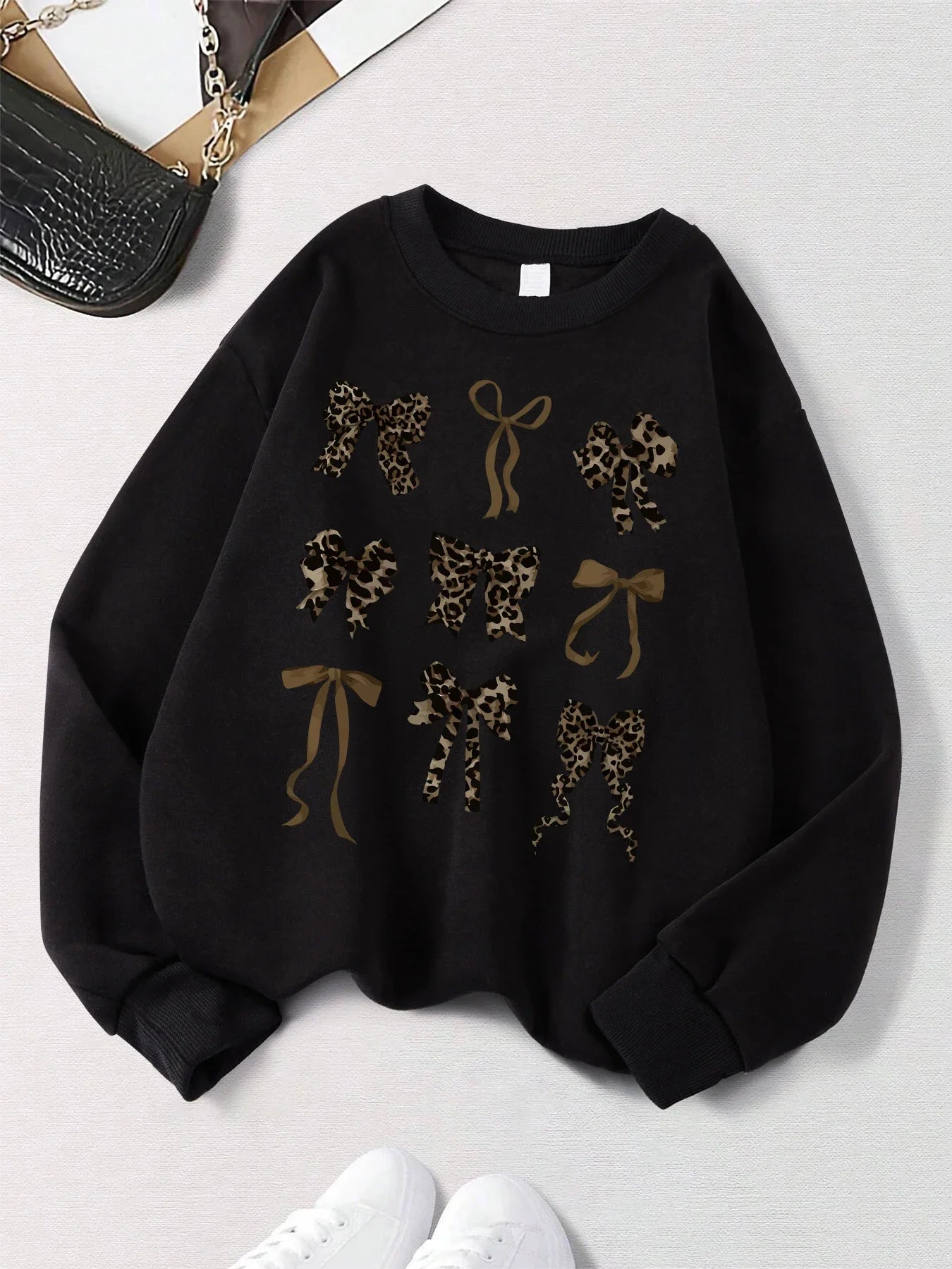 Street Style Sweatshirt Fall Outfit With Retro Leopard Print For Casual Looks