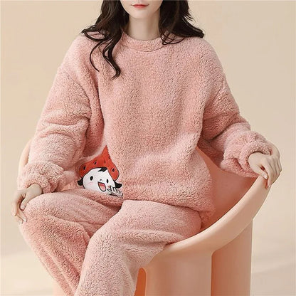 Women's Coral Velvet and Thin Flannel Pajama Ensemble