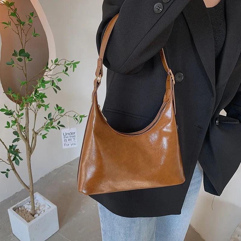 Crescent Chic Leather Shoulder Bag - itsshirty